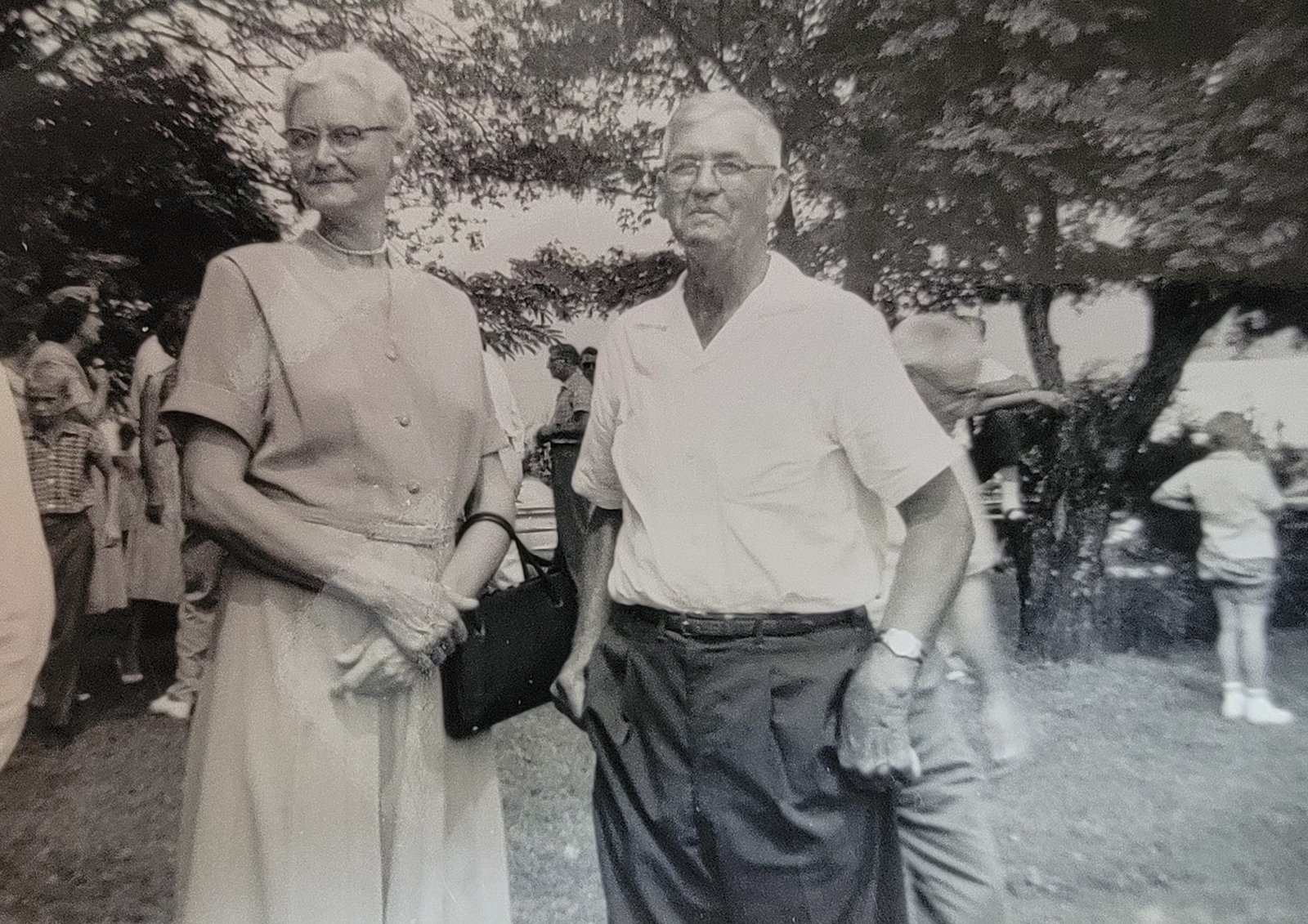 John Franklin Hemmings and Rosella Frances Simpson. John Franklin Hemmings and Rosella Frances Simpson.