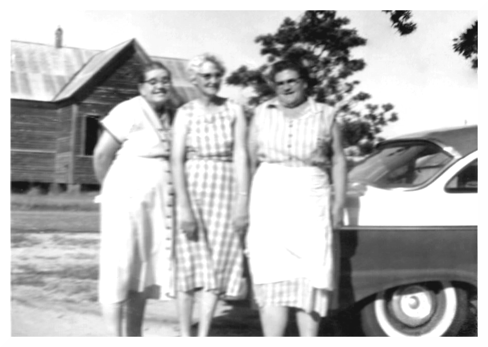Sisters, Emma (Holder) Doby, Ida (Holder) Coe, and Mamie Holder Sisters, Emma (Holder) Doby, Ida (Holder) Coe, and Mamie Holder