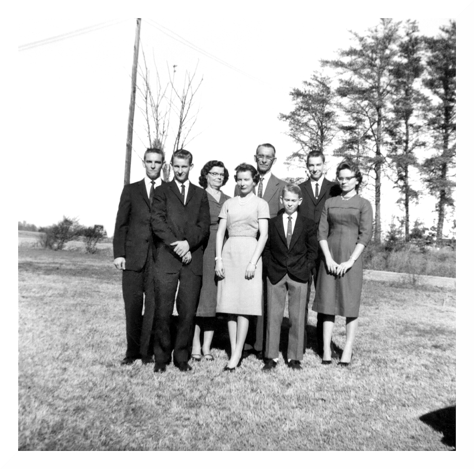 Troy Lee Doby Sr., Bessie (Lynch) Doby, and children Troy Lee Doby Sr., Bessie (Lynch) Doby, and children
