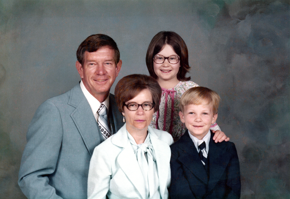 Archie and Louise (Doby) Capps and family Archie and Louise (Doby) Capps and family